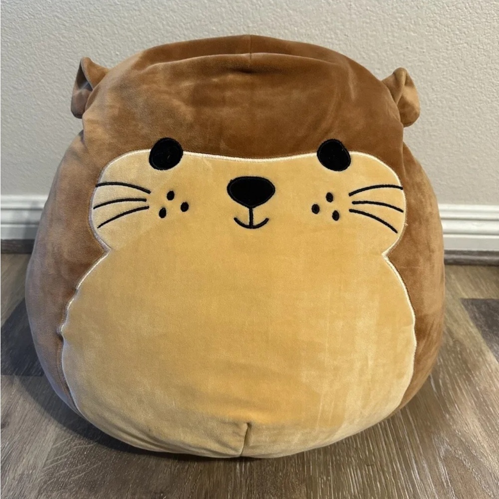 Squishmallows Joanne the Otter 16”  KELLYTOY Squishmallow